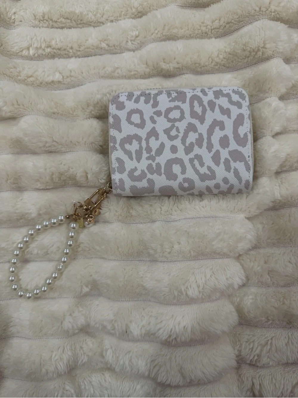 Leopard Print Small Wallet with Pearl Wristlet - Taupe/White